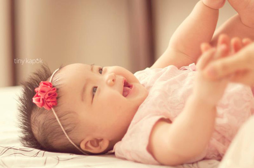 6 dấu hiệu kiểm tra trẻ sơ sinh khỏe mạnh