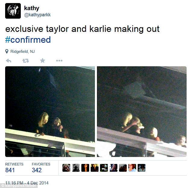Lộ ảnh Taylor Swift hôn môi Karlie Kloss - 3