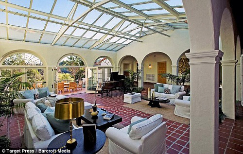 Nhà triệu đô của 10 người đẹp gợi cảm nhất thế giới 2014 - 15