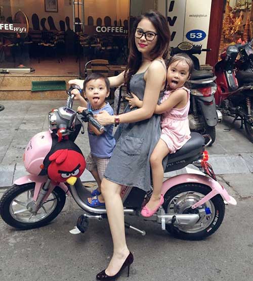 Những ông bố, bà mẹ gây sốt mạng xã hội Việt 2014 - 7
