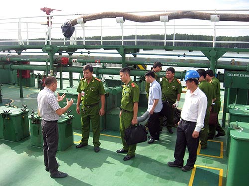 Cướp biển bắn chết thủy thủ VN: Từ cánh cửa khép hờ - 1