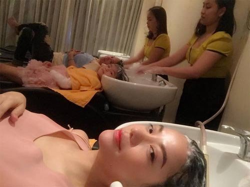 Xuân Lan và con gái hạnh phúc vì nhận quà Noel sớm - 11