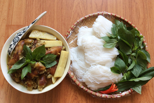 Thịt chân giò nấu giả cầy - 10