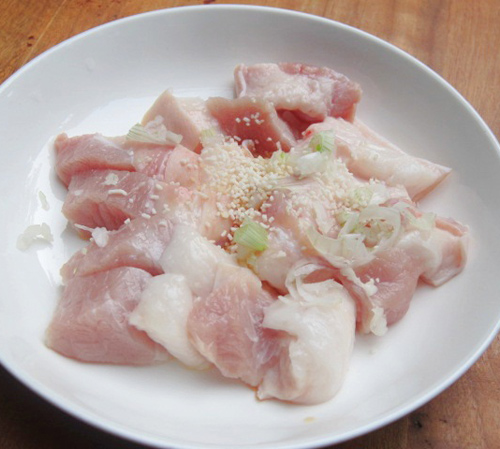 Cá giò kho thịt đậm đà cơm cuối tuần - 4