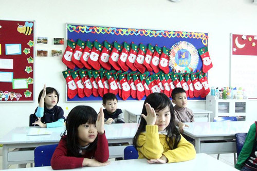 Trường mầm non, tiểu học tưng bừng đón Noel - 8