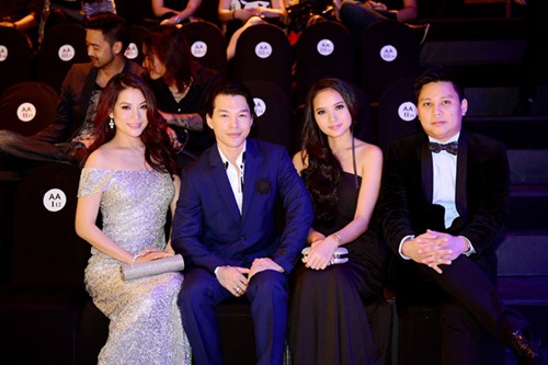 Những cặp đôi bất ngờ chia tay trong năm 2014 - 13