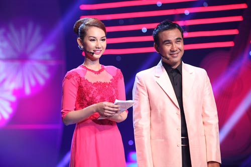 Hoa hậu Hương Giang lần đầu dẫn con gái đi sự kiện - 12