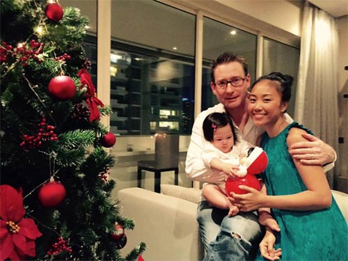 Đoan Trang hạnh phúc với Noel đầu tiên ở nhà chồng - 1