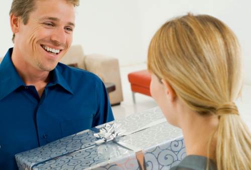 6 bài học giá trị khi hẹn hò một gã trai quot;đểuquot; - 1