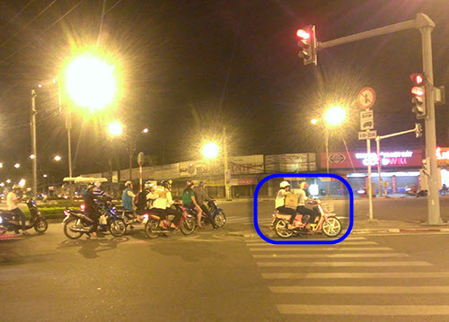 Đêm đầu tiên “không cho tiền người ăn xin” ở TPHCM - 5