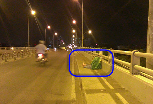 Đêm đầu tiên “không cho tiền người ăn xin” ở TPHCM - 7