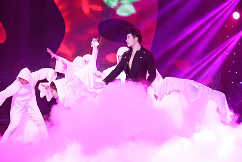 Nathan Lee tình tứ bên quot;đàn chịquot; Mỹ Lệ - 6