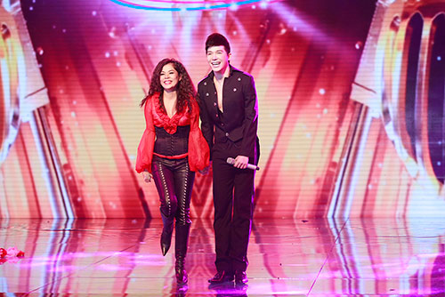 Nathan Lee tình tứ bên quot;đàn chịquot; Mỹ Lệ - 1