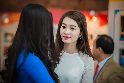 HH Đặng Thu Thảo đẹp hút hồn bên Ngọc Hân - 5