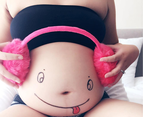 Bộ ảnh bầu táo bạo của mẹ 9x Sài Thành - 2