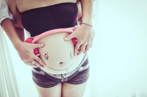 Bộ ảnh bầu táo bạo của mẹ 9x Sài Thành - 7