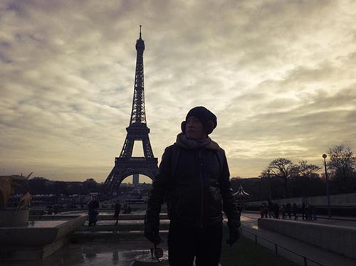 Vợ chồng Lam Trường tình cảm dưới chân tháp Eiffel - 2