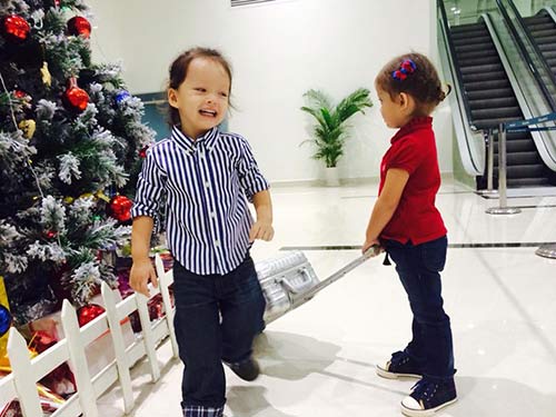 Con gái Hồng Nhung quá đỗi tinh nghịch, đáng yêu - 12
