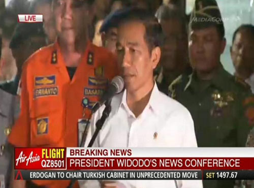 Indonesia đính chính mới vớt được 3 thi thể nạn nhân QZ8501 - 1