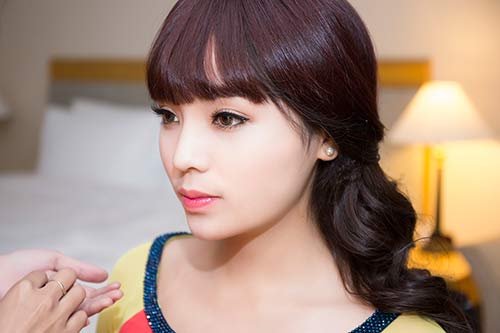 HH Kỳ Duyên đẹp e ấp với tóc mái ngố - 3