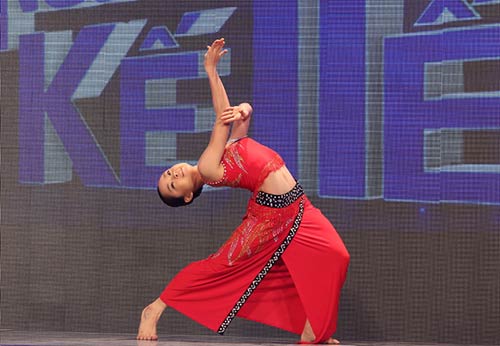 MC Đại Nghĩa “mê mệt” điệu múa Thái của Lâm Tố Như - 5