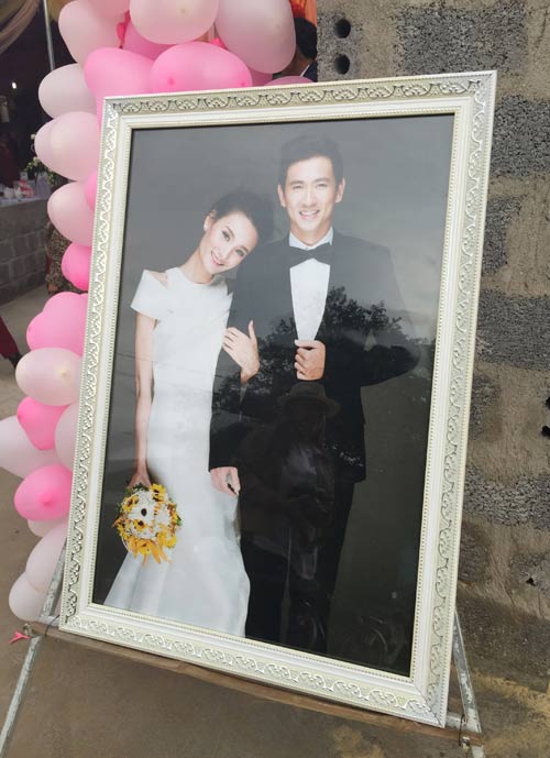 Đỗ Mạnh Cường về Quảng Bình dự lễ cưới của quot;gà cưngquot; - 6