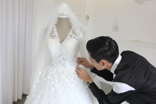 Cận cảnh váy cưới Tâm Tít sẽ mặc trong hôn lễ - 1