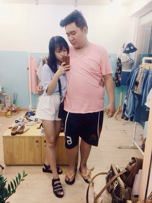 Cặp đôi bố 100kg, mẹ 40kg kể chuyện chăm con đầu lòng - 7