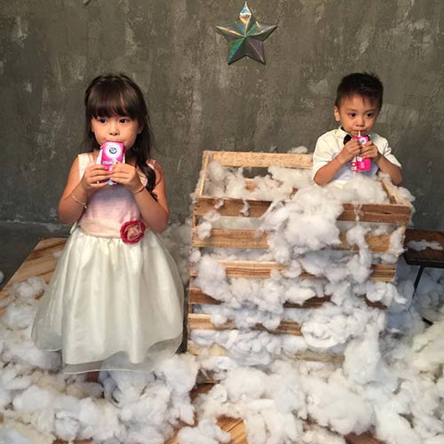 Single mom Hà Thành xinh đẹp lần thứ 2 mặc váy cưới vì con - 11
