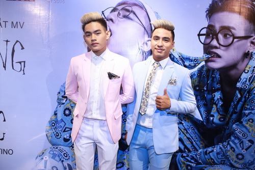 Khởi My mặc quần ngắn cũn đến mừng Tăng Nhật Tuệ - 5