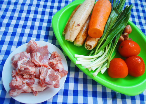 Củ sen hầm sườn non ngon cơm - 1