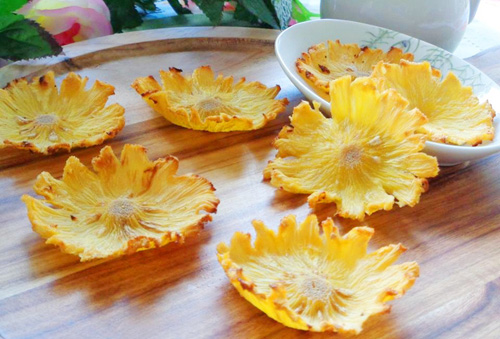 Làm mứt dứa sấy đẹp như hoa - 9