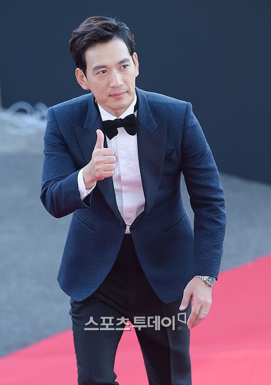 Kim Soo Hyun thắng giải Daesang tại Korea Drama Awards - 16