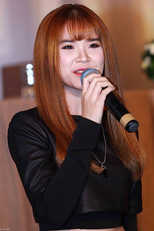 Khởi My ngày càng xinh đẹp với da trắng, eo thon - 2