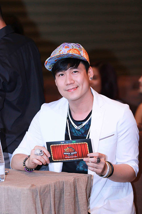 Khởi My ngày càng xinh đẹp với da trắng, eo thon - 7
