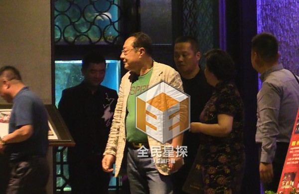 Huỳnh Hiểu Minh - Angela Baby lộ diện sau đám cưới - 9