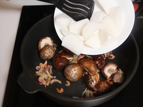 Mì nấm tôm khô dễ ăn cho bữa sáng - 6