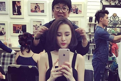 Hai con Hồng Nhung thích thú khi được học cưỡi ngựa - 6