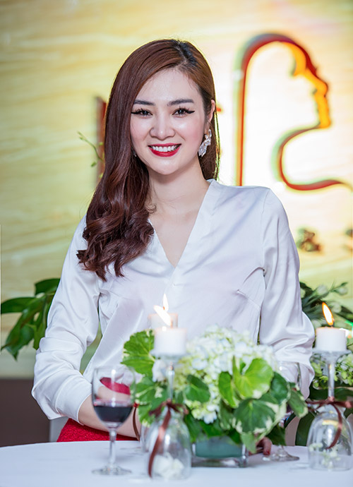 Gương mặt Á hậu Huyền My bỗng bầu bĩnh lạ thường - 15