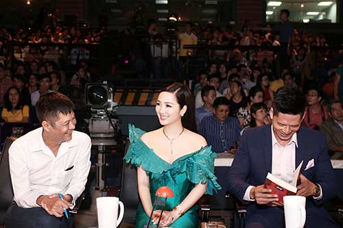 HH Giáng My buông lơi vai trần bên Lê Hoàng, Bình Minh - 8