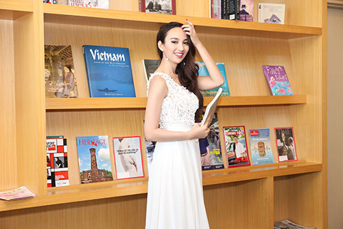 HH Ngọc Diễm quyến rũ hút hồn tại sự kiện - 7