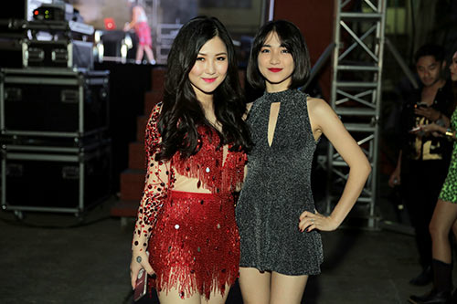 Sơn Tùng M-TP mặt ỉu xìu đi dự concert giữa trời mưa - 9