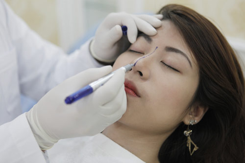 Bật mí cách tự làm mũi cao đẹp “hết ý” - 3