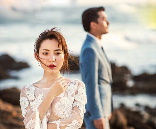 Chồng giàu lên nhờ những lần ngủ với sếp - 2