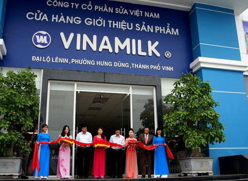 Vinamilk khai trương điểm bán hàng “tự hào hàng Việt Nam” - 4