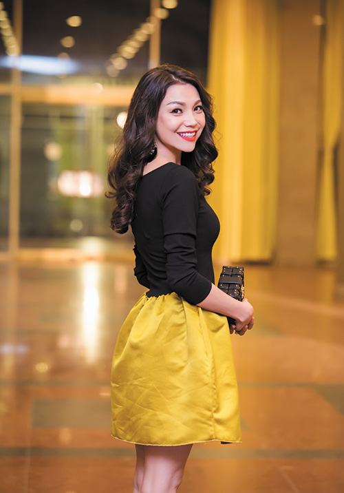 Trà Ngọc Hằng sexy hút hồn trên sân khấu - 4