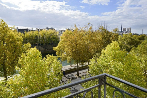 Mãn nhãn căn hộ hai tầng có góc nhìn đẹp nhất Paris - 2