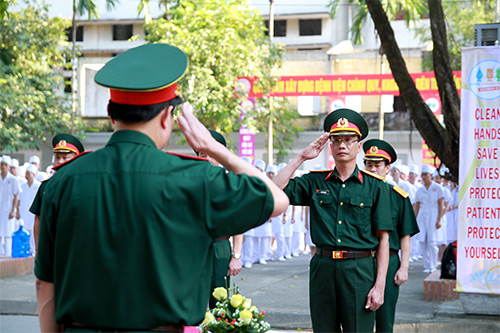 Độc đáo màn hướng dẫn rửa tay sát khuẩn bằng nhảy flashmob - 11