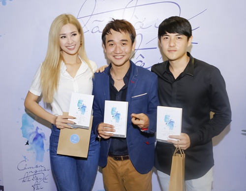 Đông Nhi quấn quýt bên Ông Cao Thắng tại sự kiện - 3