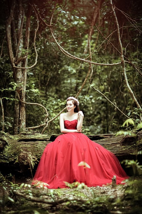 Siêu mẫu Ngọc Tình chụp ảnh cưới trong rừng sâu - 10